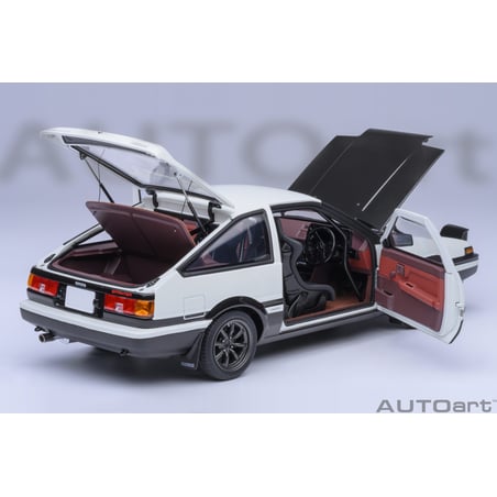 Autoart 1/18 Toyota Sprinter Trueno (AE86) “Project D” Final version