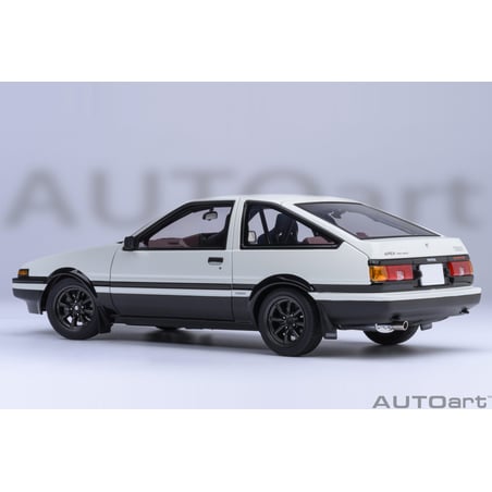 Autoart 1/18 Toyota Sprinter Trueno (AE86) “Project D” Final version