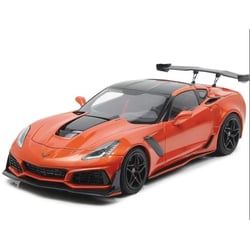 IXO 1/18 Chevrolet Corvette...