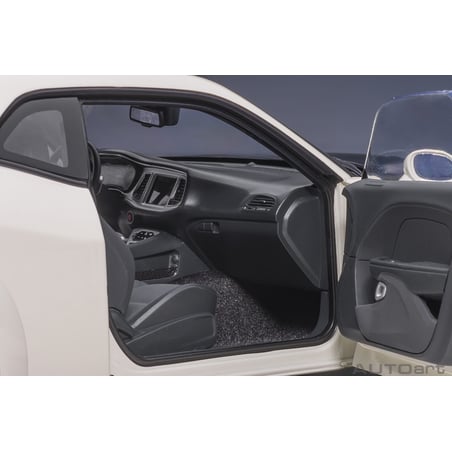 Autoart 1/18 Dodge Challenger SRT Demon