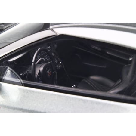 GT Spirit 1/18 Nissan GT-R Nismo R35 Modified by Prior Design Tuning Wide-Body Kit 2009