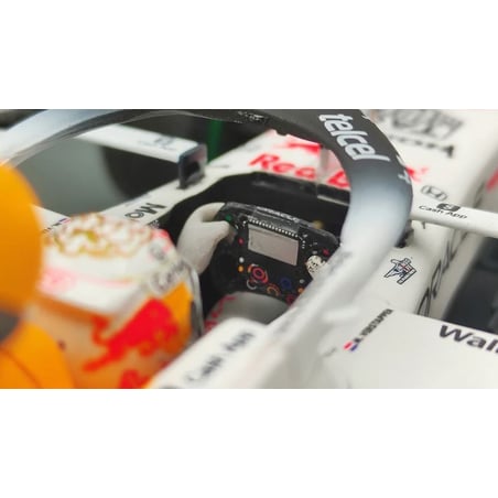 Spark 1/18 Red Bull Racing Honda RB16B 2nd Turkish GP 2021 No.33 Max Verstappen