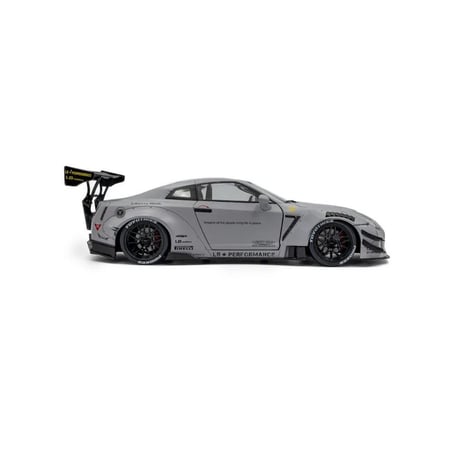 Solido 1/18  Nissan GT-R (R35) LBWK Bodykit Type 2.0 2024 with Wataru Kato-San figure