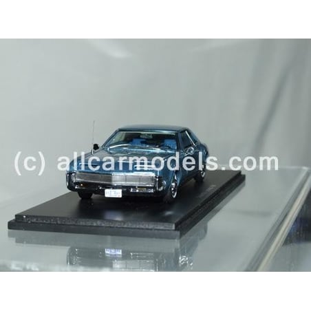 1:43 Oldsmobile Toronado 1966 (Spark)
