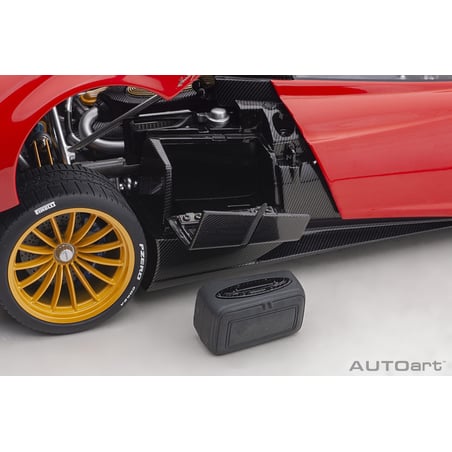 Autoart 1/18 Pagani Huayra Roadster