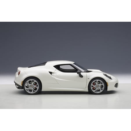 Autoart 1/18 Alfa Romeo 4C