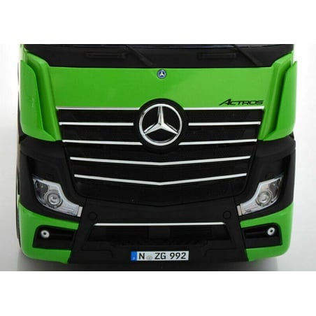 1/18 Mercedes-Benz Actros Gigaspace 4x2 Truck Facelift 2018 with lighting