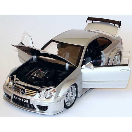 Kyosho 1/18 Mercedes Benz CLK DTM AMG Coupe
