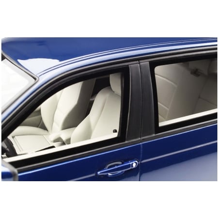 1:18 BMW 330i (E46) Touring M Pack 2005 (Otto Mobile)