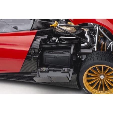 Autoart 1/18 Pagani Huayra Roadster