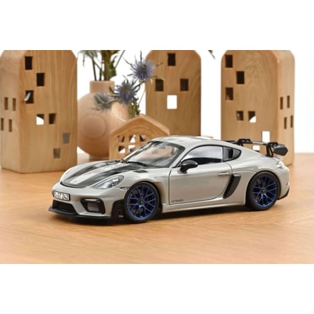 Norev 1/18 Porsche Cayman 718 GT4 RS Weissach package 2023
