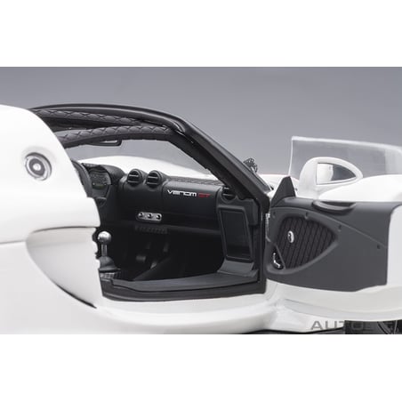 Autoart 1/18 Hennessey Venom GT Spyder “World Fastest Edition”