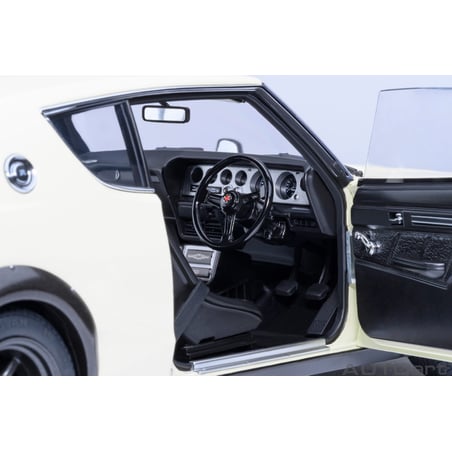 Autoart 1/18 Nissan Skyline 2000 GT-R (KPGC110) Tuned version 1973 with RS Watanabe wheel