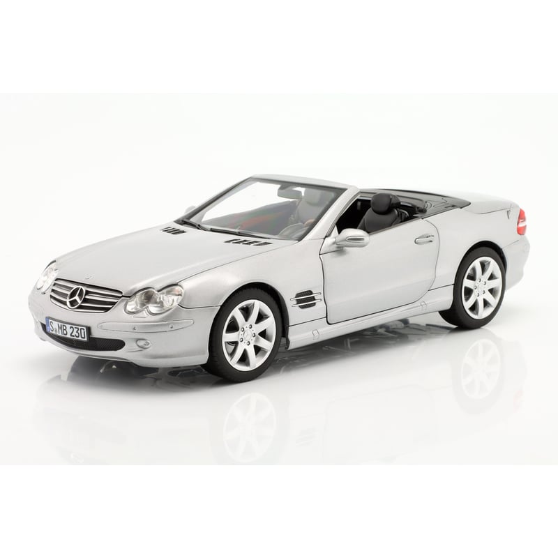 Norev Dealer Pack 1/18 Mercedes Benz SL500 R230 (2001-2006)