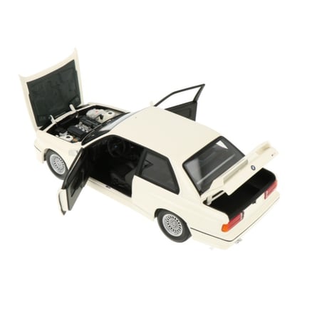 Minichamps 1/18 BMW M3 (E30) 1987