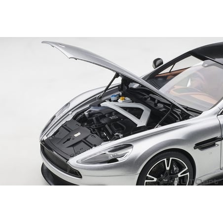 1:18 Aston Martin Vanquish S (AUTOart)