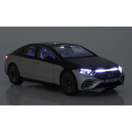 NZG Dealer Pack 1/18 Mercedes Benz E Q S AMG Line (V297)