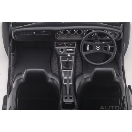 Autoart 1/18 Toyota Celica Liftback 2000GT (RA25) 1973