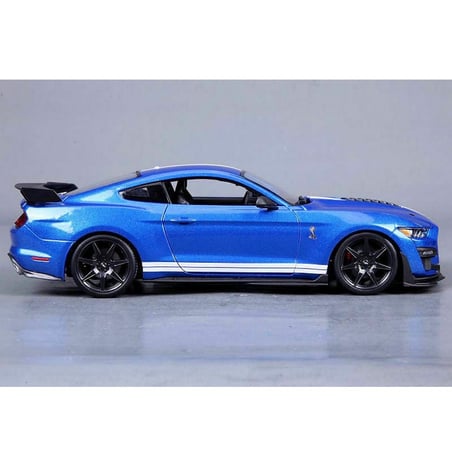 1:18 Mustang Shelby GT500 2000