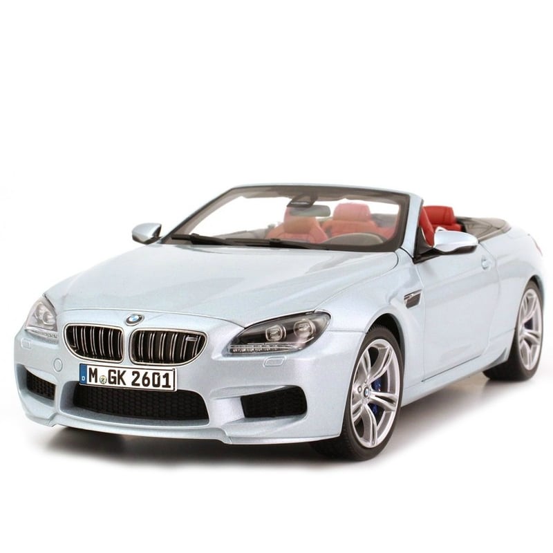 Paragon Models BMW Dealer Pack 1/18 BMW M6 Cabrio F12 2014