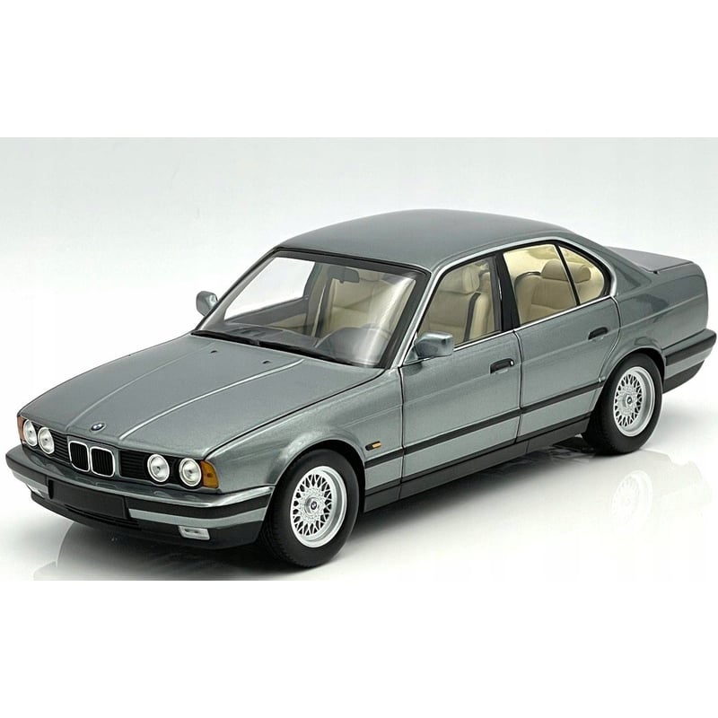 Minichamps 1/18 BMW 5 Series 535i (E34) 1988