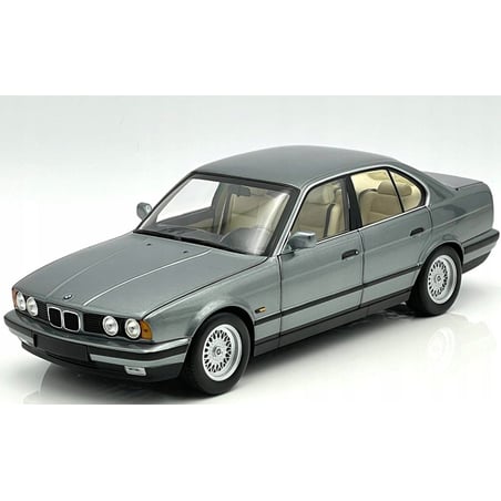 Minichamps 1/18 BMW 5 Series 535i (E34) 1988