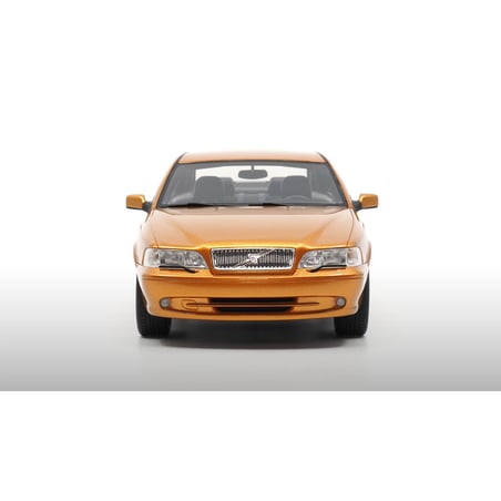 1/18 Volvo C70 Coupe 1998