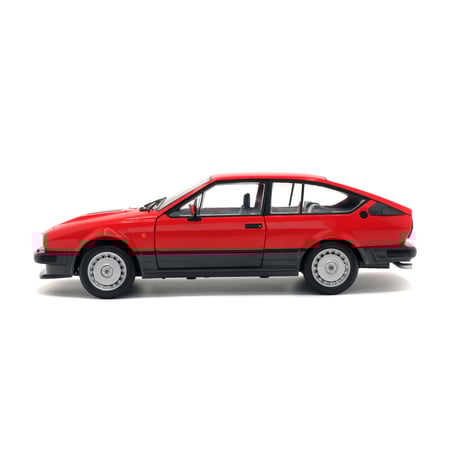 1:18 Alfa Romeo GTV 6 1984