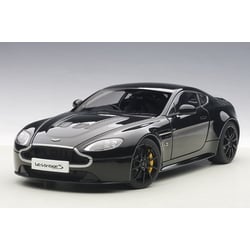 Autoart 1/18 Aston Martin...