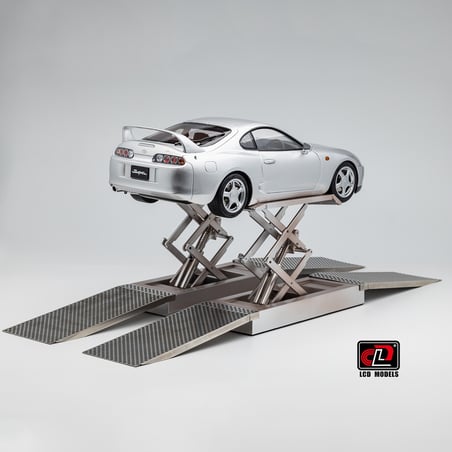 LCD Models 1/18 Toyota Supra MKIV (A80) Coupe 1993 (Car lift and key fob included)
