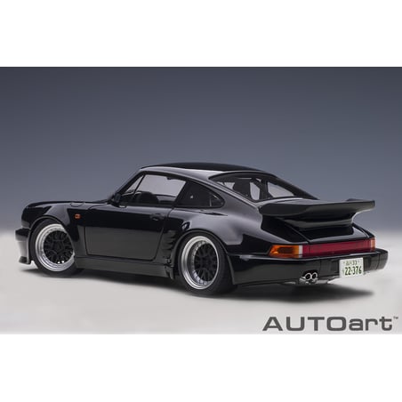 Autoart 1/18 Porsche 911 (930) Turbo Wangan Midnight “Blackbird”