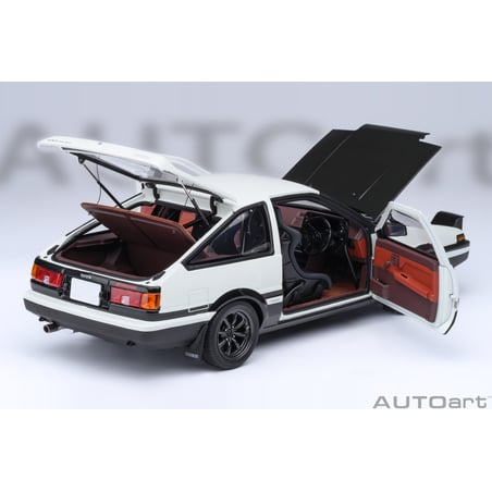 Autoart 1/18 Toyota Sprinter Trueno (AE86) “Project D” Final version 30th ann