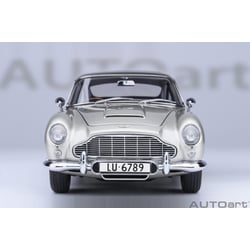 Autoart 1/18  Aston Martin DB5 James Bond Sean Connery Goldfinger 1964 with weapons