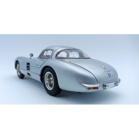 CMC M-076 1/18 Mercedes Benz 300 SLR Uhlenhaut Coupé, 1955, (Red interior)