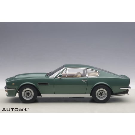 1:18 Aston Martin V8 Vantage 1985
