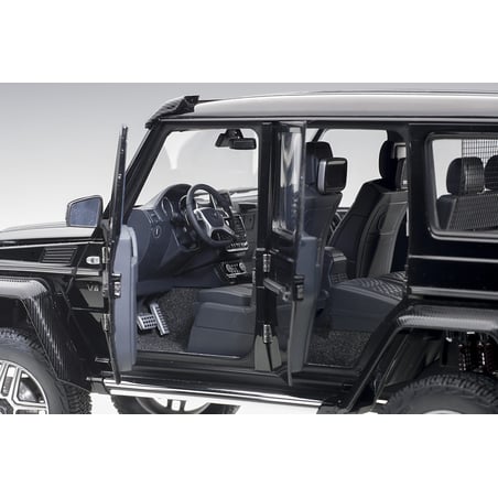 AUTOart 1/18 Mercedes Benz G500 4×4²