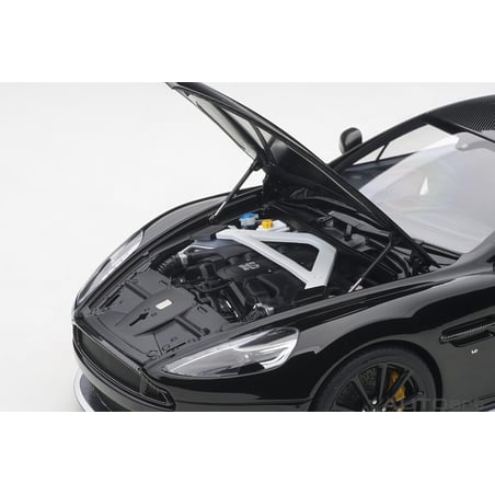 1/18 Aston Martin Vanquish S