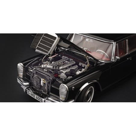 CMC 1/18 Mercedes Benz 600 Pullman(W100)