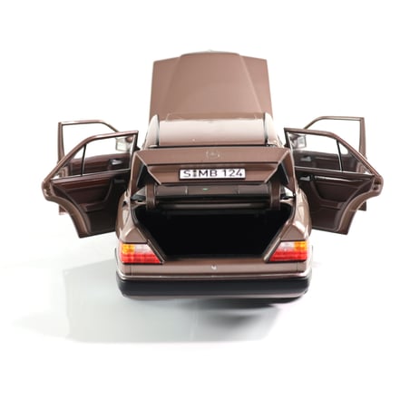 Norev Mercedes Dealer 1/18 Mercedes-Benz 230E (W124) year 1989-1993