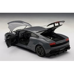 Autoart 1/18 Lamborghini Gallardo Superleggera