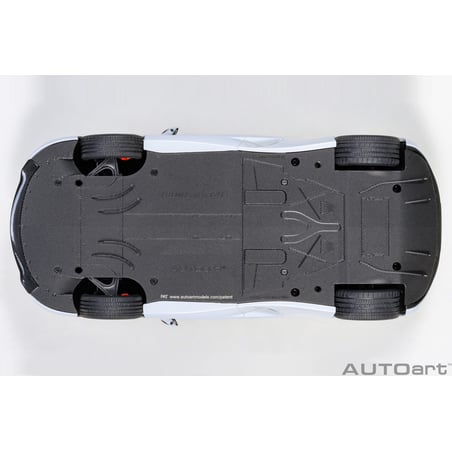 Autoart 1/18 McLaren 720S 2017
