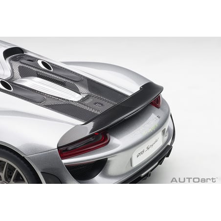 Autoart 1/18 Porsche 918 Spyder Weissach Package 2013