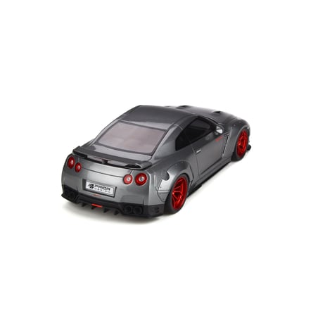 GT Spirit 1/18 Nissan GT-R Nismo R35 Modified by Prior Design Tuning Wide-Body Kit 2009