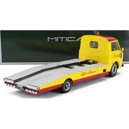 MITICA 1/18 Alfa Romeo A12(F12) Tow Truck Sport Client Assistance 1967