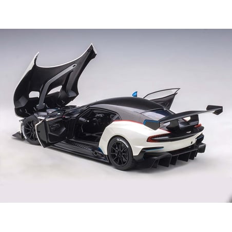AUTOart 1/18 Aston Martin Vulcan Coupe 2015