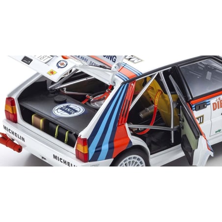 Kyosho 1/18 Lancia Delta HF Integrale 1992 San Remo No.1 Martini Racing Juha Kankkunen /Juha Piironen