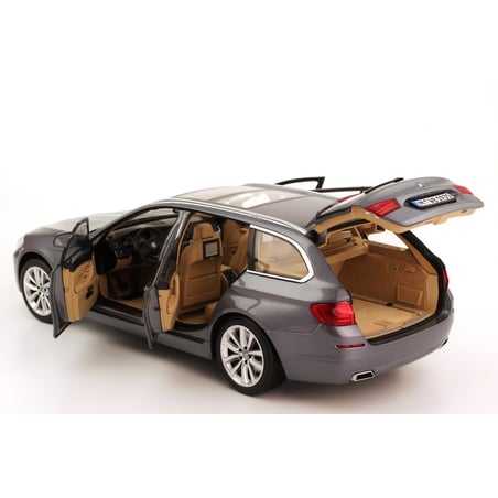 1:18 BMW 550i Break Touring 2010 F11