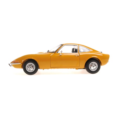 Minichamps 1/18 Opel GT 1970