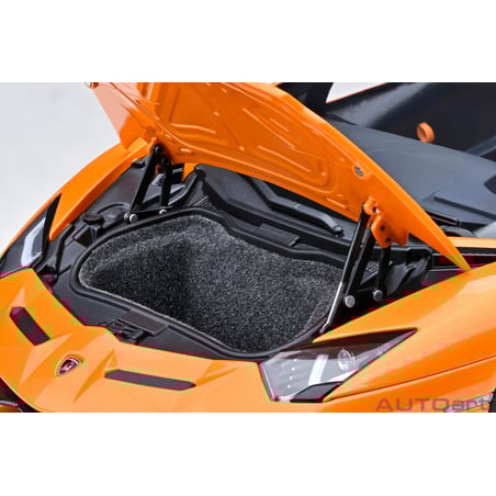 Autoart 1/18 Lamborghini Aventador SVJ 2018