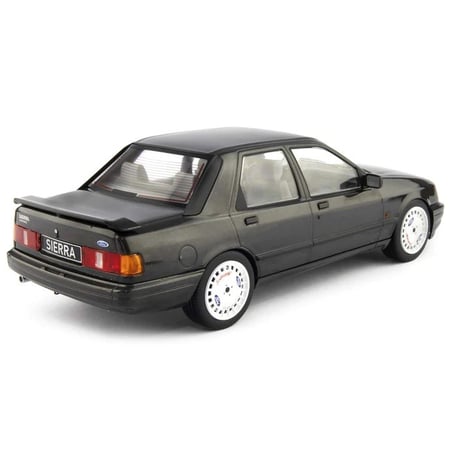 MCG 1/18 Ford Sierra Sapphire Cosworth 1988
